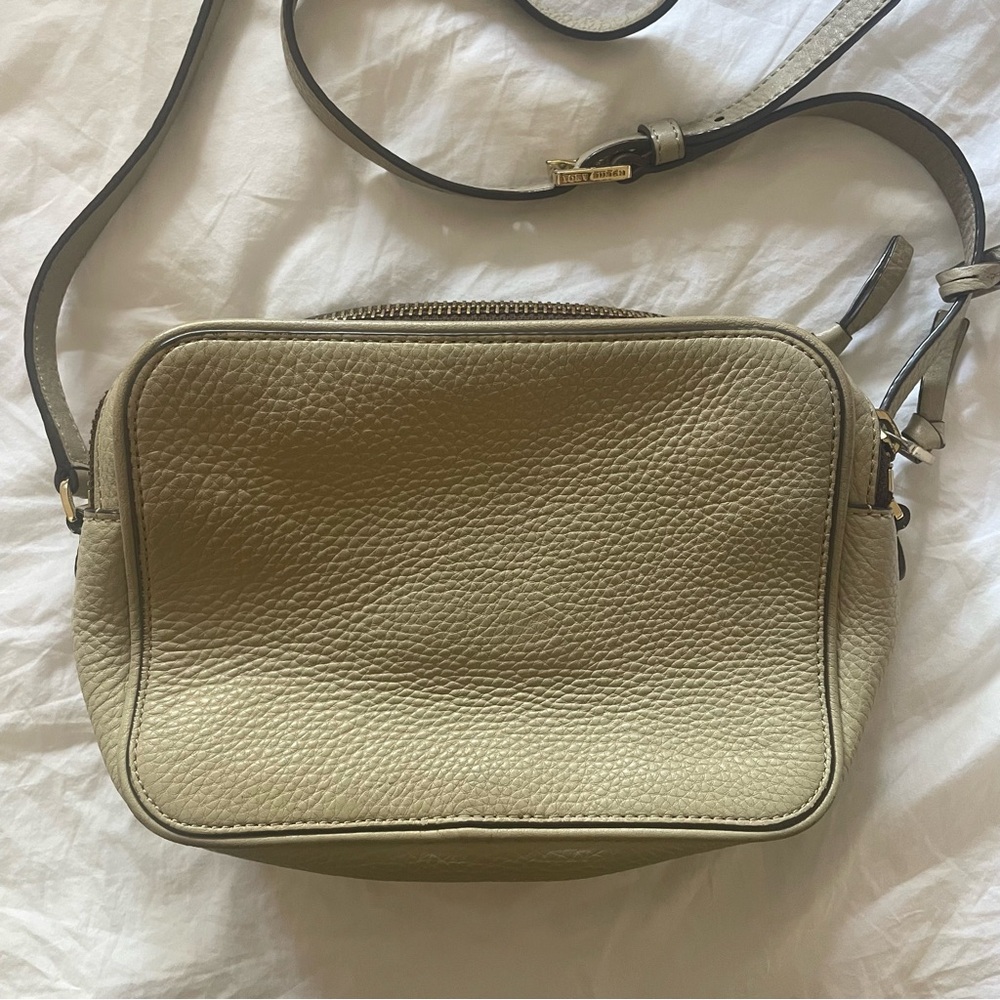 Tory Burch Robinson Pebbled Double-Zip Crossbody Purse in Beige - Picture 6 of 14